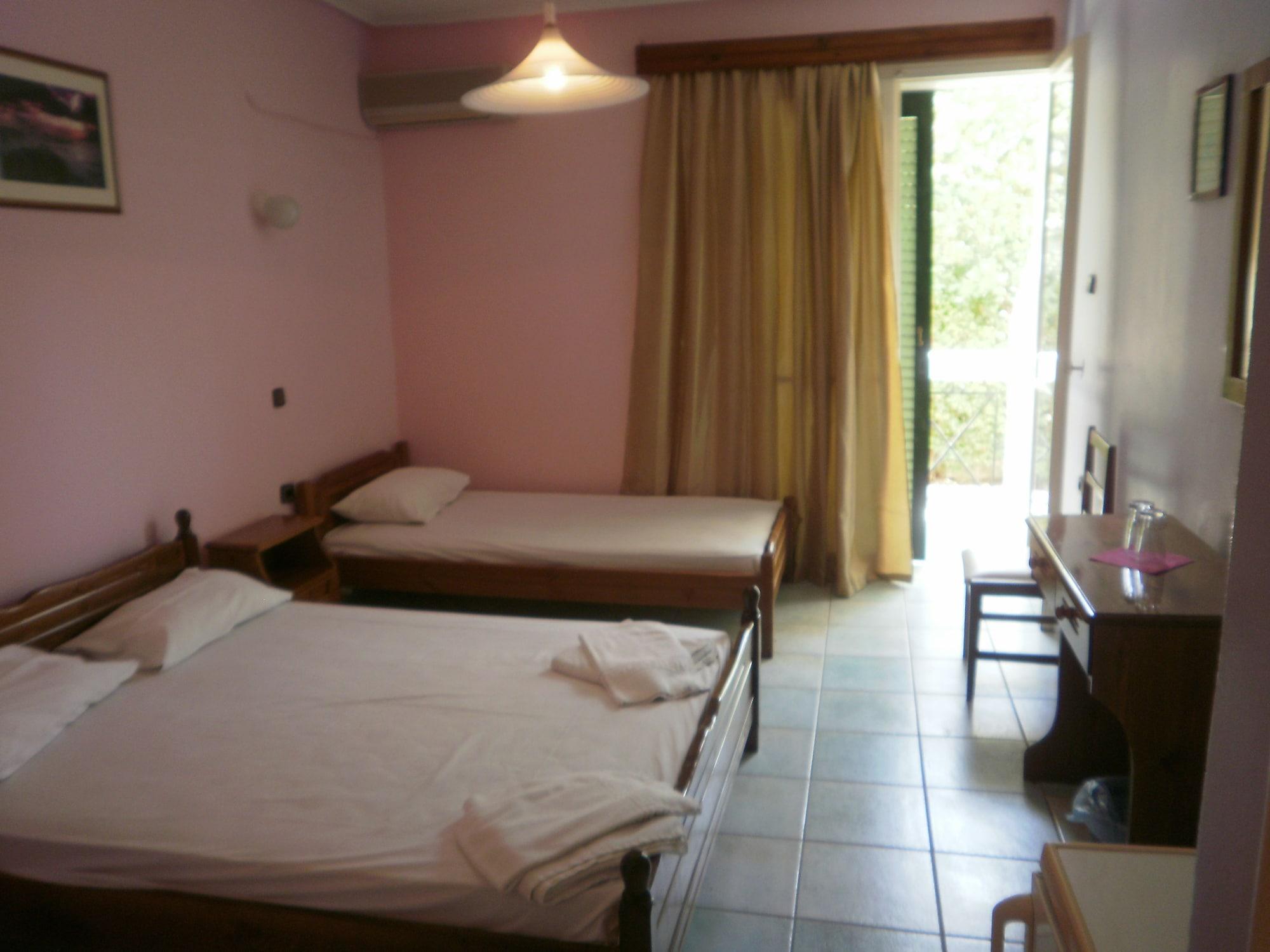 Francisco Beach Hotel Agios Andreas  Exteriér fotografie