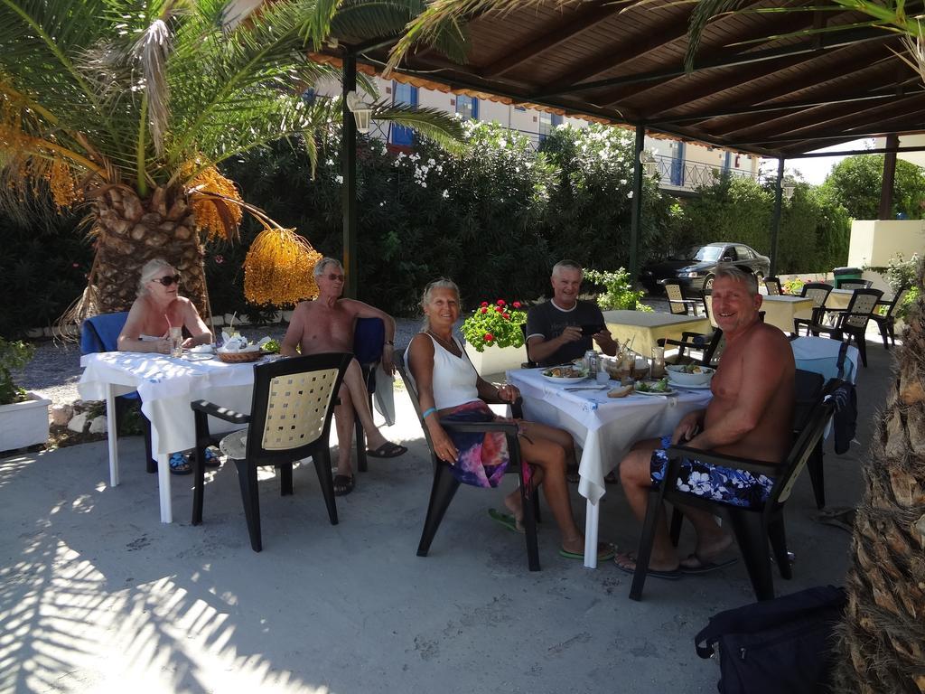 Francisco Beach Hotel Agios Andreas  Exteriér fotografie