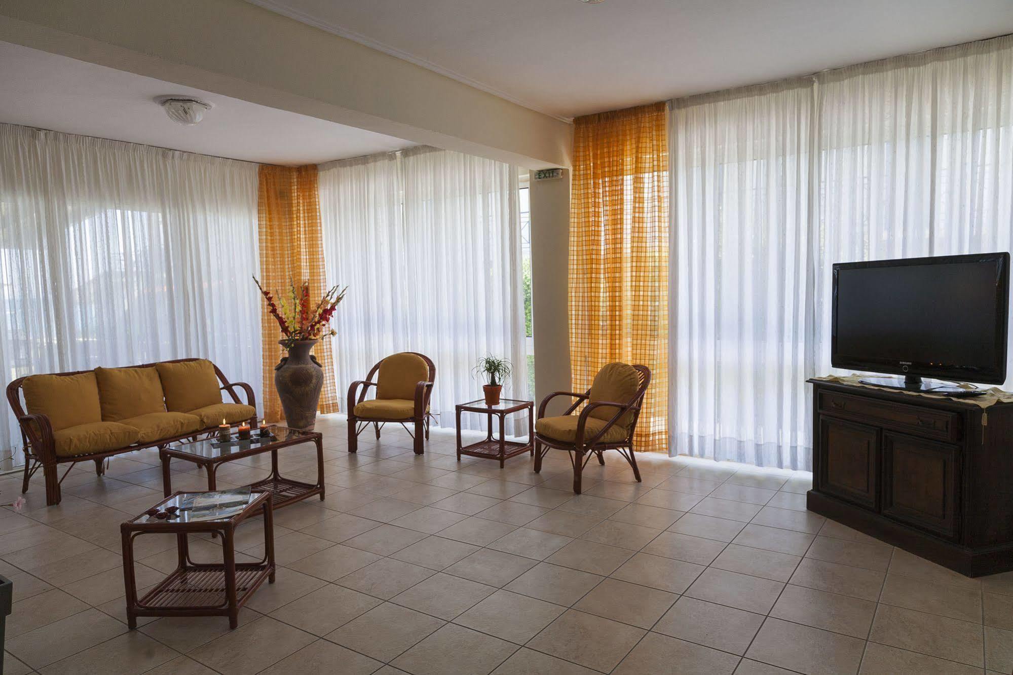 Francisco Beach Hotel Agios Andreas  Exteriér fotografie